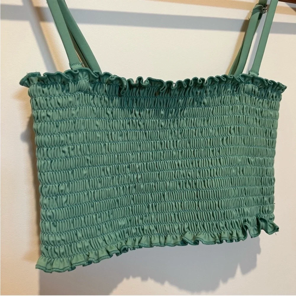 Reformation Cropped Top Stretchy Smocked Small Adjustable Spaghetti Strap Summer - Picture 4 of 8